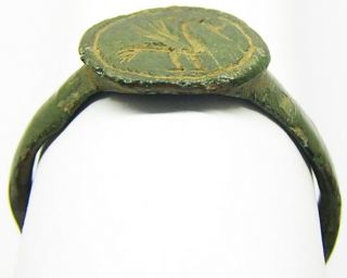 14th - 15th century Excavated Medieval bronze signet ring of a wise Heron Size 11 8