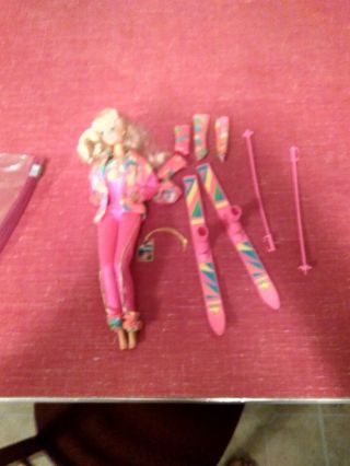 Mattel 1991 Ski Fun Barbie Doll Model 7511