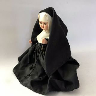 Vintage Nancy Ann Storybook Nun Doll 5 - 1/2 Inches Hard Plastic With Sleep Eyes 5