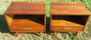 GORGEOUS PAIR MID CENTURY MODERN WALNUT NIGHTSTANDS END TABLE 50S 60S 2