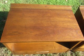 GORGEOUS PAIR MID CENTURY MODERN WALNUT NIGHTSTANDS END TABLE 50S 60S 4
