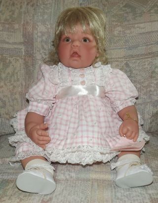 Lee Middleton 1997 Toddler Doll " Lovin Stuff " Model 00231 By Artist Reva Schick