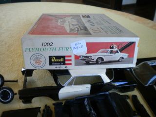 Model Kit 1962 Plymouth Fury Ht Revell H - 1251.  Police