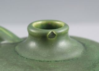 RARE Antique Hampshire Pottery Arts Crafts Matte Green Aladdin Oil Lamp Vase 79 3