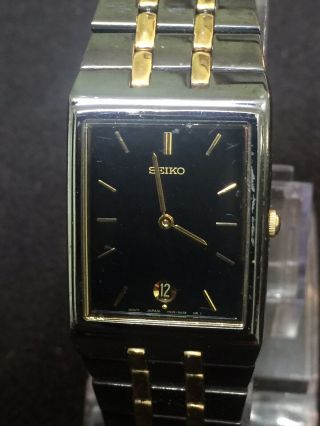 Vintage Seiko Quartz Mens Watch,  Black Face Gold Dail,  Date