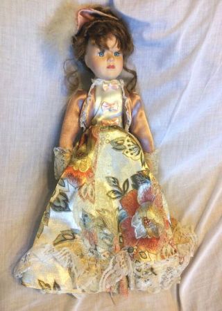Porcelain Antique Collectible Ashley Belle Doll Ah581