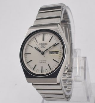 Authentic Vintage Seiko 5 Automatic 21 Jewels CAL.  6319A Day Date Men ' s Watch 3