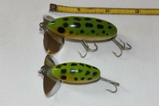 2 Vintage Arbogast Jitterbug Fishing Lures 2 1/4 " & Spinning Sz 1 1/2 " Frog Vg,