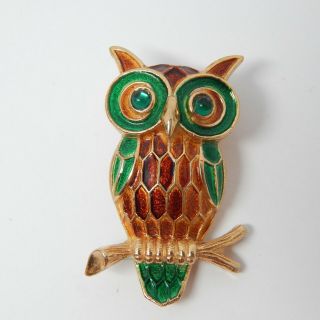 Crown Trifari C Green Glass Cabchon Antique Enamel Owl Bird 1 3/8 " Pin Brooch