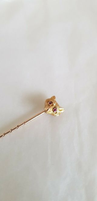 An Antique Novelty 9ct Yellow Gold Stick Pin.  Fashioned As A Fox 