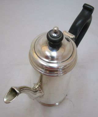 Fine Georgian Style Tiffany and Co Sterling silver coffee pot,  670 grams 3