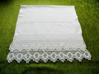 Antique Huckaback Hand Towel - Hand Crochet Trim - Linen