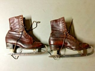 Early 1900’s A.  G.  Spalding “brokaw Model” Brown Leather Figure Ice Skates