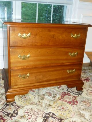 L & J G Stickley Cherry Valley Chippendale Style 3 Drawer Chest Vintage/used