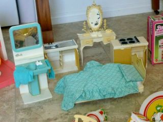 Huge Vintage Mattel Barbie Size Dollhouse Furniture & Sindy Doll Furniture AS - IS 4