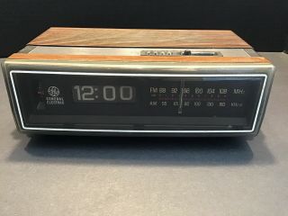 Vintage General Electric Flip Number Alarm Clock Radio Unknown Model