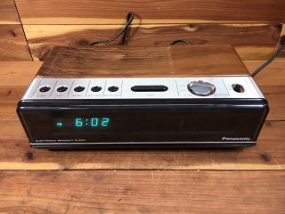 Vintage Panasonic Rc - 200 Am Fm Alarm Clock Radio Lcd Digital Display
