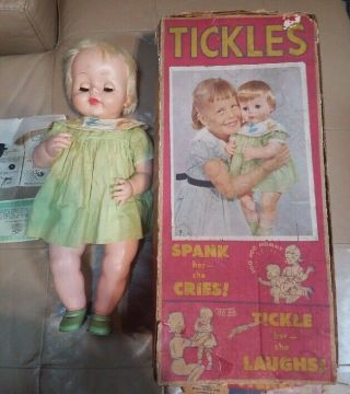 Vintage 1963 Deluxe Reading Tickles Doll