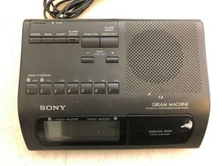 Sony ICF - C303 Dream Machine FM/AM Synthesized 2