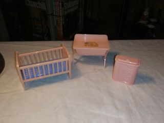 Renwal Pink Bathinette Changing Table Dollhouse Crib Hamper No.  122 Rabbit Decal