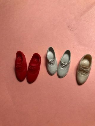 2 1/2 Vintage Pairs Of Tammy Tennis Shoes : 2 Red & 3 White