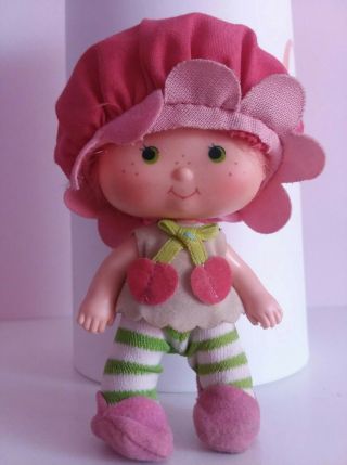 Vintage 1979 Strawberry Shortcake Doll Baby Cherry Cuddler 4 " Cute Complete