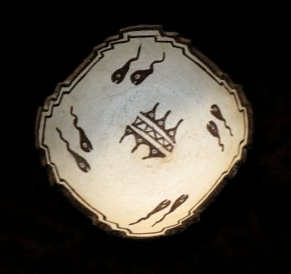 An Outstanding Antique Zuni Pueblo Pottery Kiva Bowl 3 " H X 7 1/2 " D