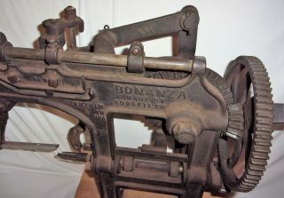 Late 1800 ' s? Vintage/Antique BONANZA Cast Iron Industrial APPLE PEELER GOODELL & 3