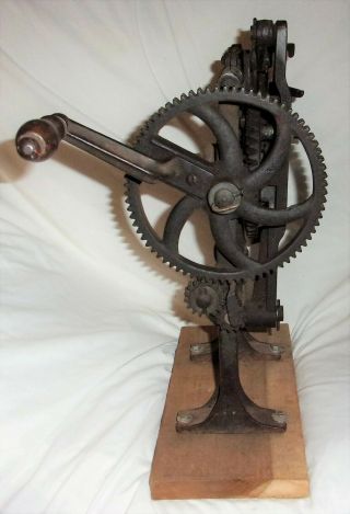 Late 1800 ' s? Vintage/Antique BONANZA Cast Iron Industrial APPLE PEELER GOODELL & 5
