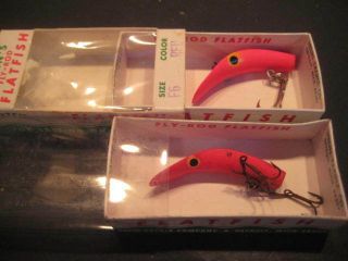 2 F6 - Flourescent Red - Both Wood & With Eyes - - Flatfish Lures