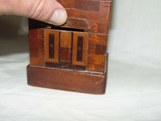 GREAT ANTIQUE 1800 ' s INLAID WOODEN HOUSE DESIGN PUZZLE MONEY BOX FOLK ART 3