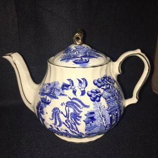 Antique Sadler Blue Willow Teapot Made In England.