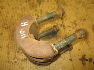 1948 Ih Farmall H Rear Wheel Clamp With Bolts Antique Tractor 011