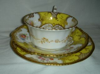 LOVELY ANTIQUE COALPORT YELLOW BATWING TRIO: CUP,  SAUCER & SIDE PLATE Y2665 4