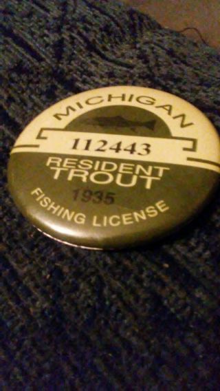 Fishing License Button 1935