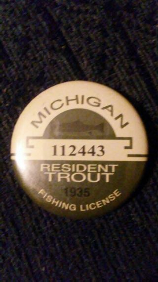 fishing license button 1935 2
