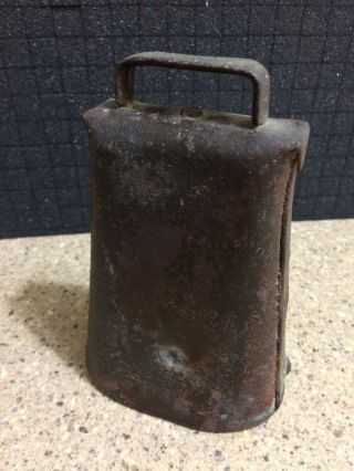 Antique Primitive Metal Farm Large Cow Bell C Rustic 5 - 1/2 " Tall W/nut Clanker