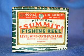 OLD VINTAGE FISHING ROD REEL ENGRAVED PFLUEGER SUMMIT 1993L COLLECTIBLE DISPLAY 2