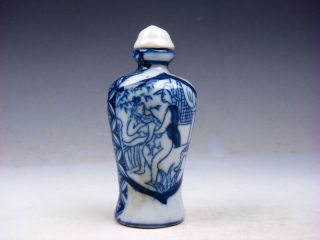 Vintage Blue&white Exotic Figurines Painted Porcelain Snuff Bottle 02261904