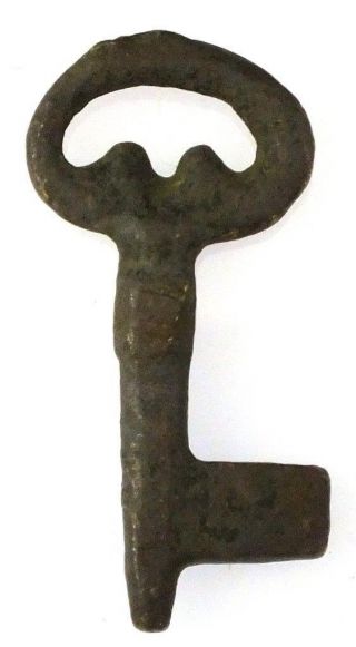 Post Medieval Bronze Casket Key 16th Century Sub Oval Bow - My Ref.  C18