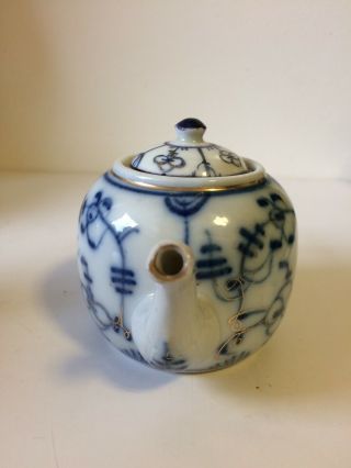 Vintage Chinese Blue& White Porcelain Hand Painted Little Tea Pot 2