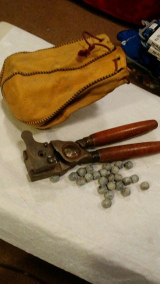 Antique Black Powder Bullet Mold Tool Lyman 424 Comes With Lead Balls,  Pouch