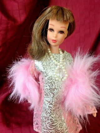 Vintage Mattel Mod Era Twist N Turn Barbie Cousin Francie Brunette Full Lashes