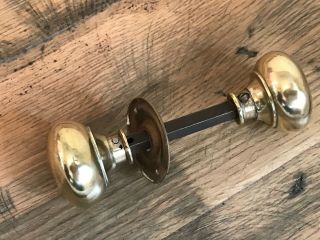 A Victorian Solid Brass Door Handles Knobs Back Plate Spindle Screws A9