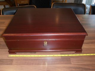 Large Vintage Mahogany Finish Collectors Box With Lift Out Tray,  Lock & Key