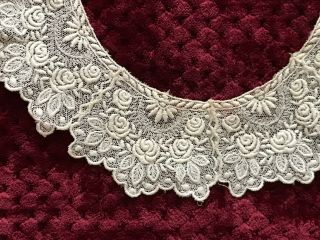 Vintage French LACE COLLAR - Embroidery on tulle 21 