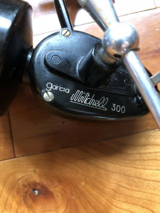 1 Vintage Old Fishing Reel Spinning Garcia Mitchell 300 - Made In France