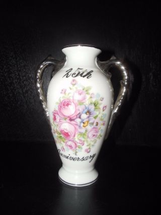 Norcrest 25th Anniversary Roses E - 21 Porcelain 5.  5 " Vase Vintage