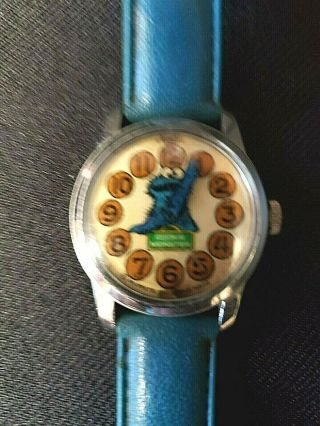 Vintage 70 ' s Cookie Monster from Sesame Street Moving Arms Character Watch by Br 2