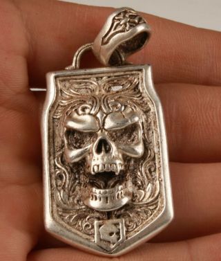 2 CHINESE TIBETAN SILVER HAND CARVING SKULL LION KING PENDANT COOL COLLEC 2